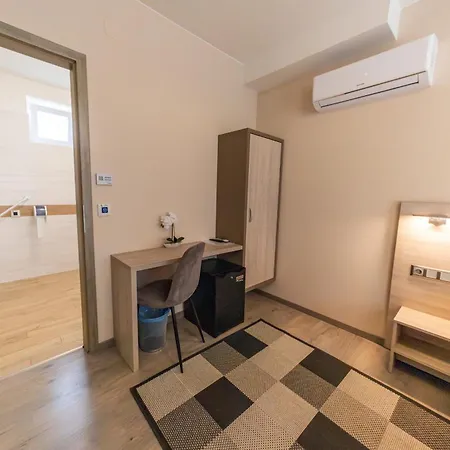 Ludvig Panzio Bed & Breakfast Villany